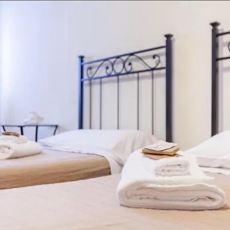 Bed and breakfast Happiness - Center *