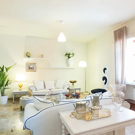 Happiness - Center 3*