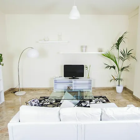 Happiness - Center 3*