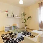 Happiness - Center 3* Verona