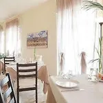 Bed & Breakfast Happiness - Center 3*