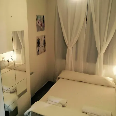 Happiness - Center Отель типа 