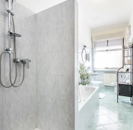 Happiness - Center ורונה