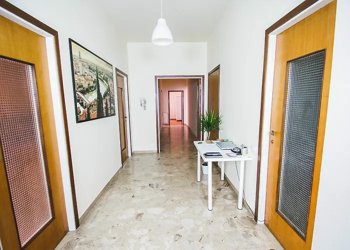 Happiness - Center ורונה