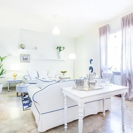 Happiness - Center Verona