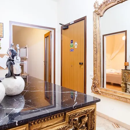 Happiness - Center Verona