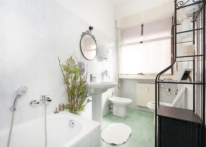 Happiness - Center Bed & Breakfast