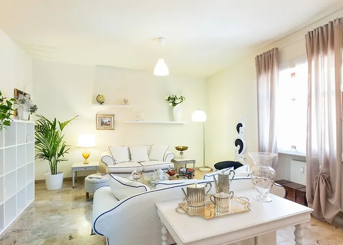 Happiness - Center 3*