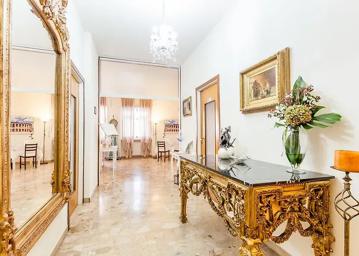 Happiness - Center Bed & Breakfast