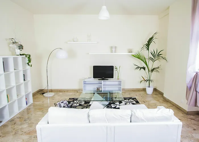 Happiness - Center 3*